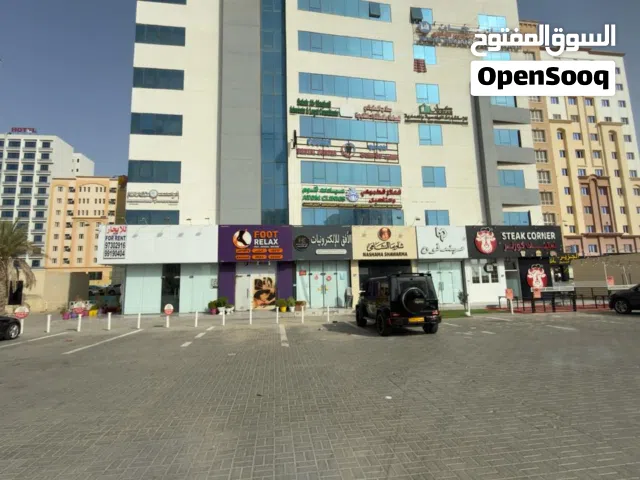 محل تجاري كورنر للإخلاء والإيجار