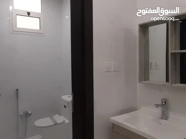 160 m2 2 Bedrooms Apartments for Rent in Buraidah Al Hamr