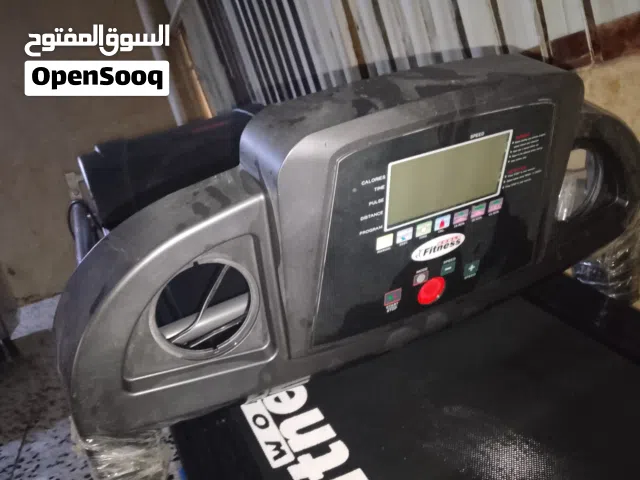سير مشي ماركة fitness world مستخدم نظيف شغال