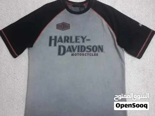 تيشرت HARLEY DAVIDSON بتلبس قياس XL شبه جديده سعرها 20 وقيياس M  سعرها 10 القميص xxl سعره 15