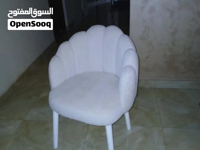 كرسي الوردة الشيك