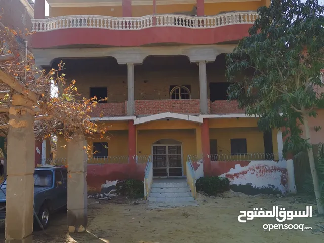 300 m2 More than 6 bedrooms Townhouse for Sale in Ismailia Fayed