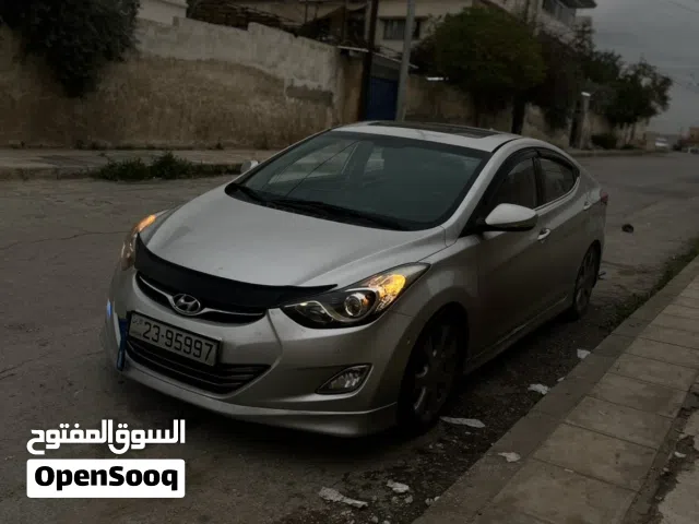 2012 هيونداي افانتي Limited