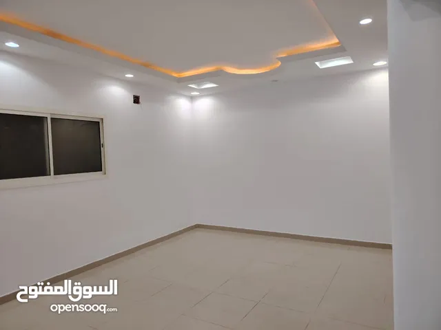 200 m2 More than 6 bedrooms Villa for Rent in Tabuk Al Masif