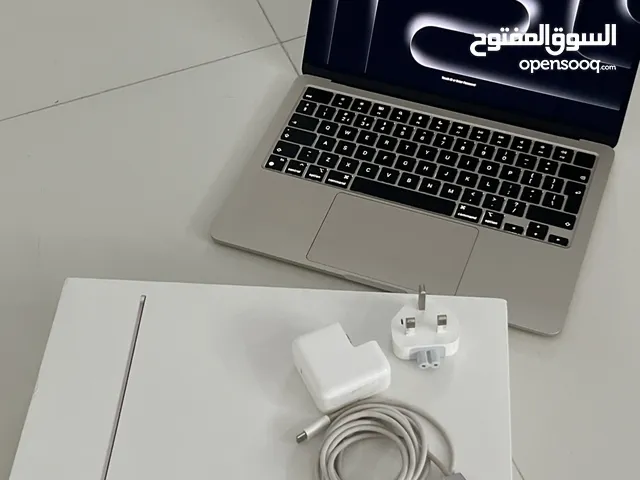 MacBook Air 2022 M2 - للبيع