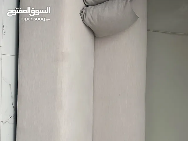 كنبة كبيرة و جديدة