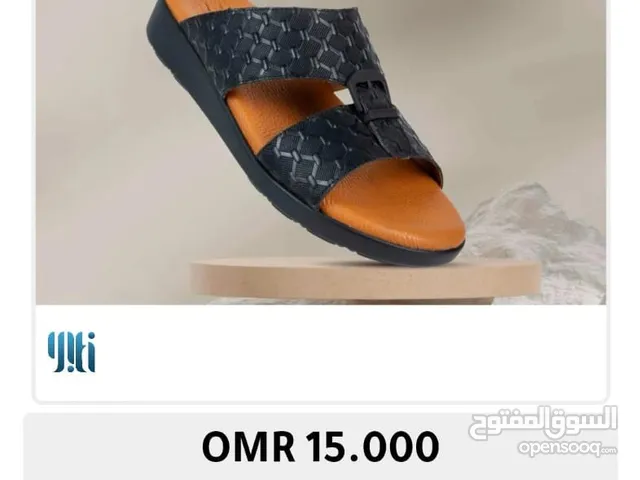 43.5 Casual Shoes in Muscat