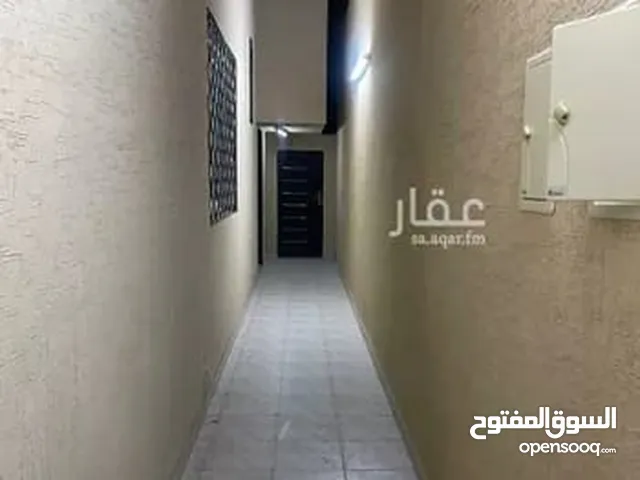 شقة للإيجار في شارع عبدالواحد اللغوي ، حي المهدية ، الرياض