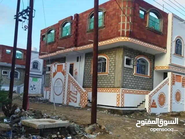 144 m2 4 Bedrooms Townhouse for Sale in Al Mukalla Other