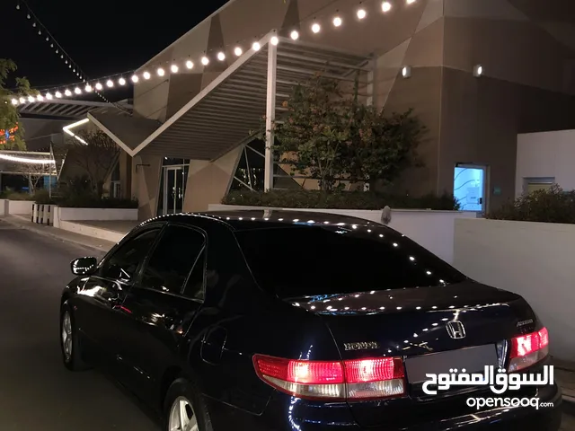 هوندا اكورد 2004