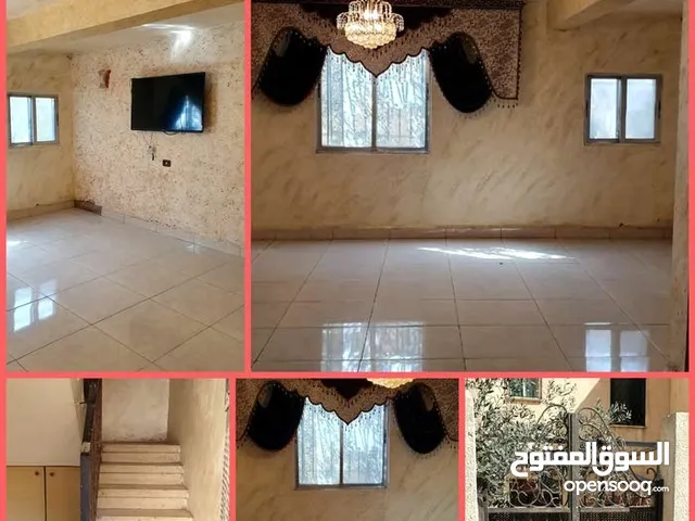 220 m2 More than 6 bedrooms Townhouse for Sale in Zarqa Al Tatweer Al Hadari Rusaifah