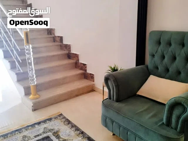 فيلا دورين مع محل تجاري للبيع