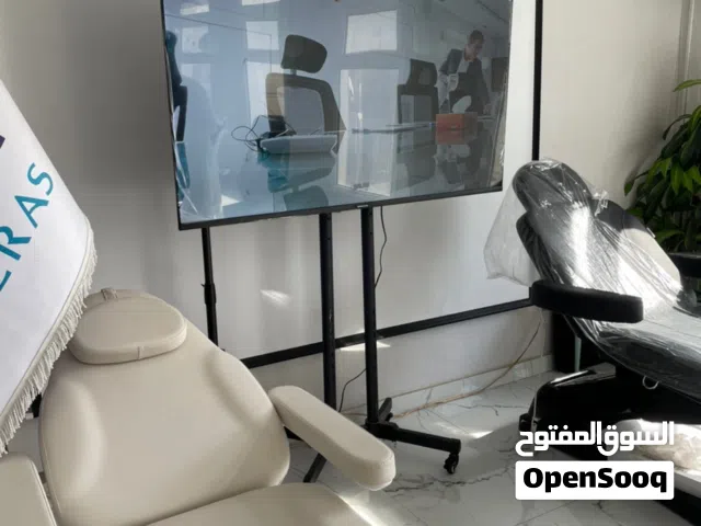 تاجير شاشات عرض شاشات بلازما كراسي وا طاولات خيام اوربيه سماعات قهوجي وصبابين