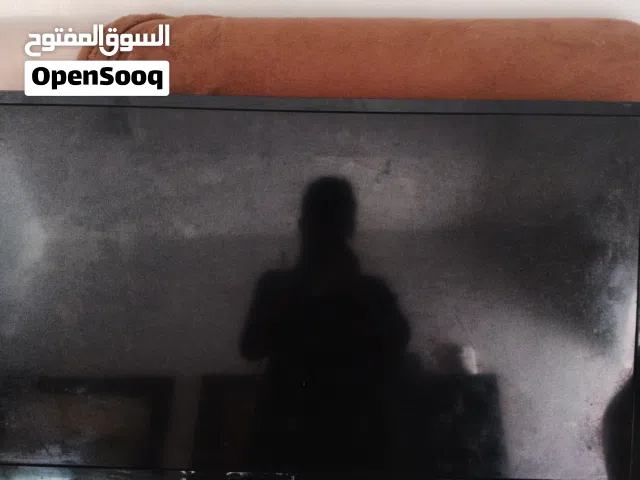 تلفزيون ايكون مستعمل للبيع لدواعي السفر ستة و ثلاثين بوصة