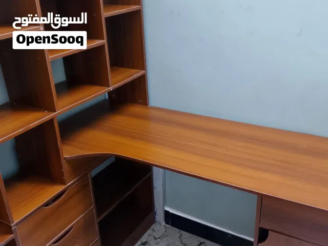 مكتبة حاسبة مع الكتب