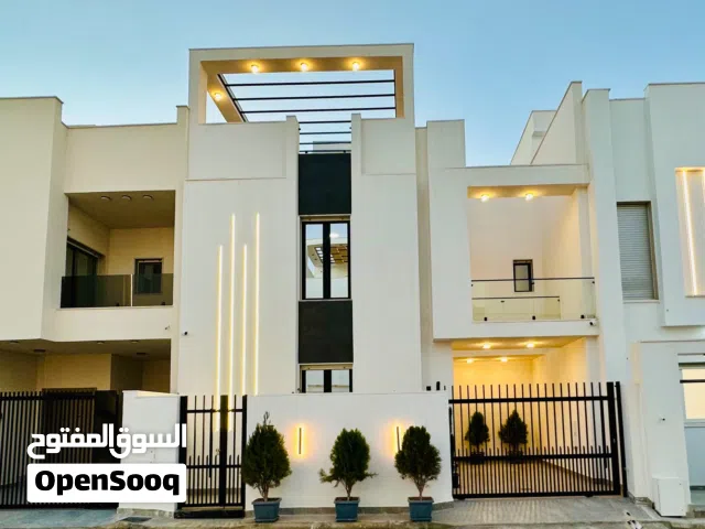فيلا دورين وملحق مع حوض السباحة للبيع السراج متفرع من شارع البغدادي