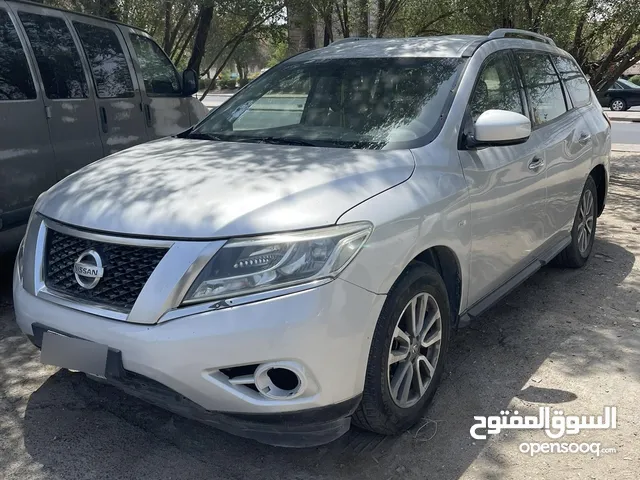 نيسان باثفاندر 2015 للبيع