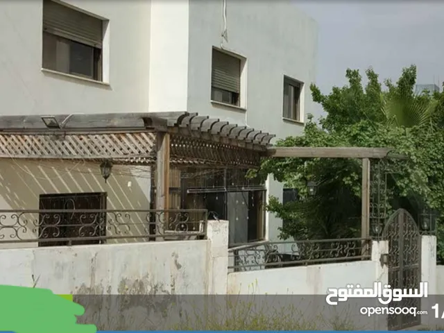 300 m2 3 Bedrooms Townhouse for Sale in Amman Al-Jweideh