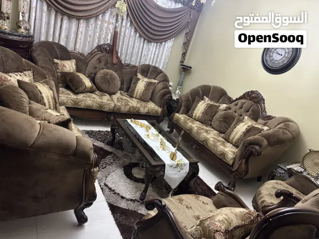 اثاث شقة بمنطقة ابو نصير للبيع