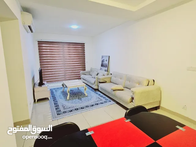 شقة كبيرة مؤثثة للايجار في القرية اللبنانية