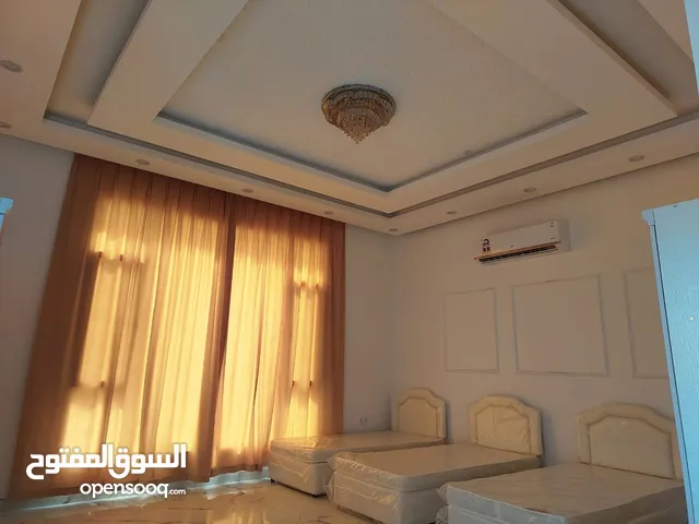 9 Bedrooms Furnished Villa for Rent in Mawaleh REF:1081AR