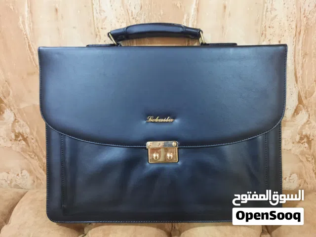 جنطة جلد جديدة