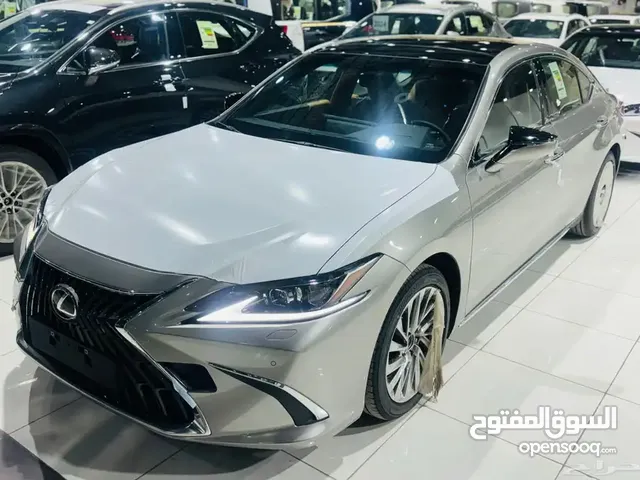 Lexus ES 2024 in Al Riyadh