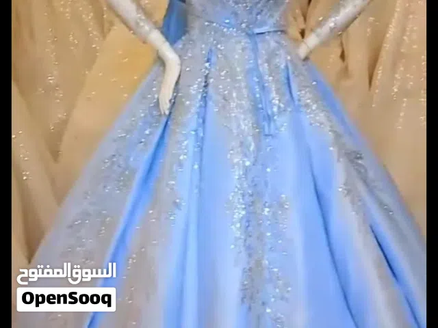 بدلات اعراس شبه جديد لبسة واحدة