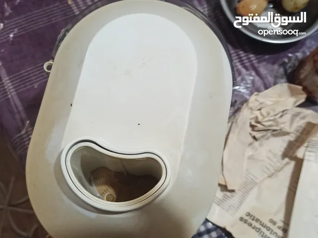 للبيع لضرورة السفر عصارة ماركة براون بسعر 10000 ريال يمني