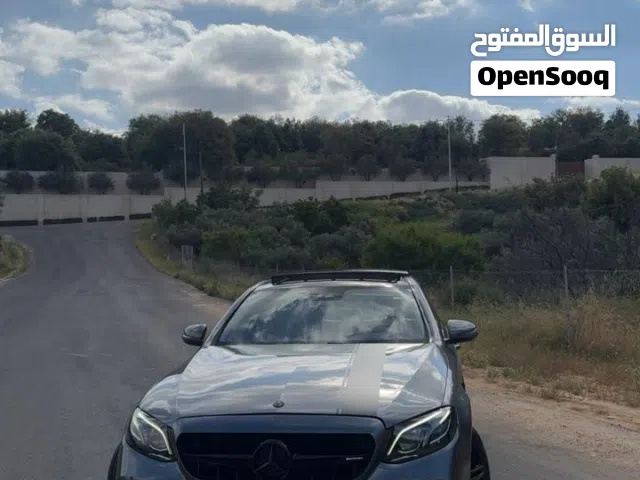 2017 مرسيدس بنز الفئة-E E 200