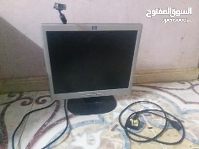 17" HP monitors for sale  in Al Dakhiliya