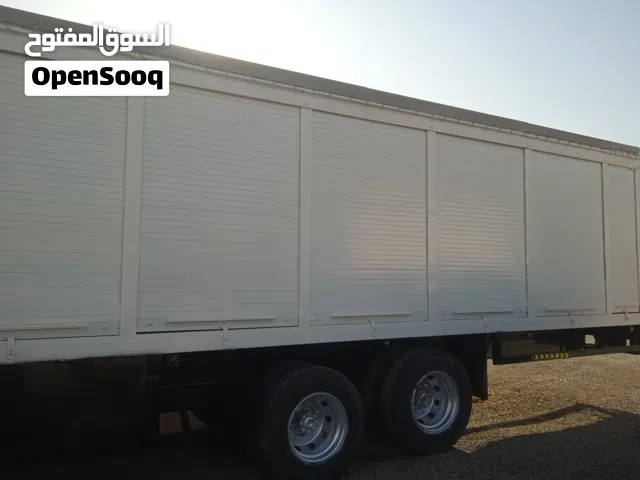 2016 Used Box Truck for Sale - Reliable Commercial Vehicle in Good Condition