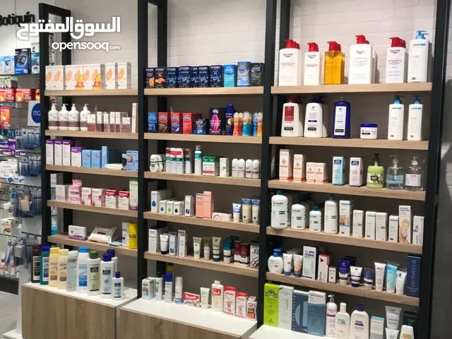 نجار mdf محلات بيوت مكاتب ادارات مطابخ كنتورات مكاتب جربايات كل أنواع المحلات كزمتيمك تليفونات ملابس
