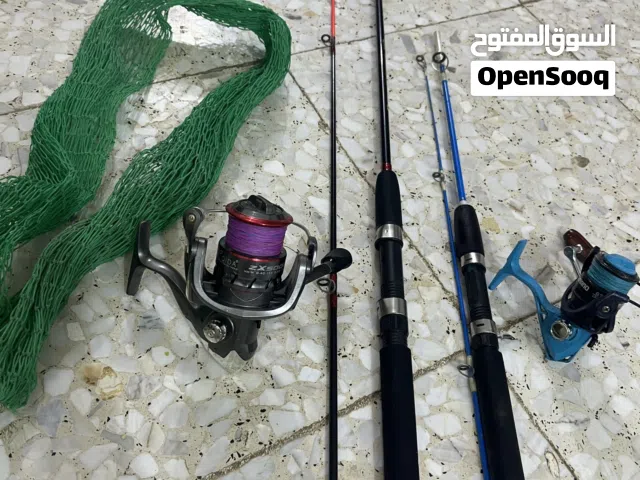 عدتين صيد كاملات (QIDA 5000 + شيمانو 3000) مع قصبات وملحقات وهدايا جاهزة للصيد