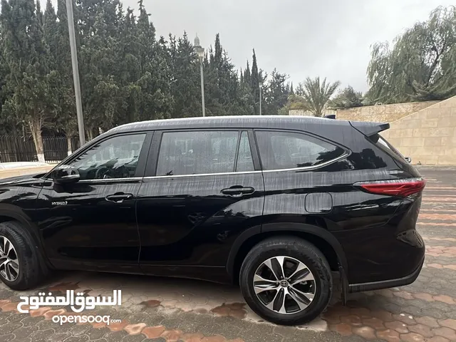 تويوتا هايلاندر 2023 صنف GLE وارد الوكاله المركزيه تحت الضمان عداد قليل جدا 31000KM