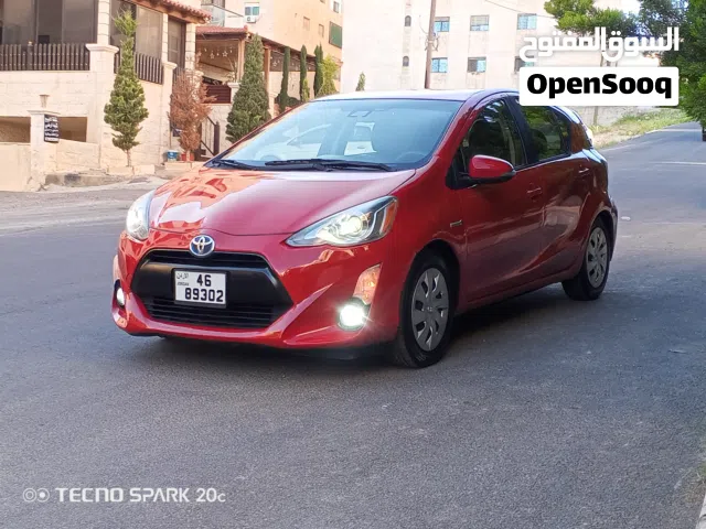 2016 تويوتا بريوس Prius C