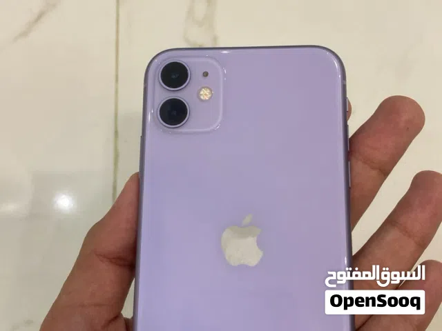 Apple iPhone 11 128 GB in Al Dakhiliya