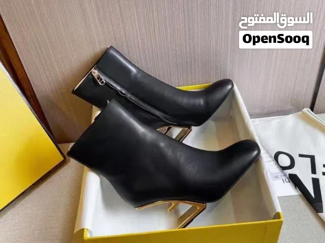 Other Boots in Sharjah