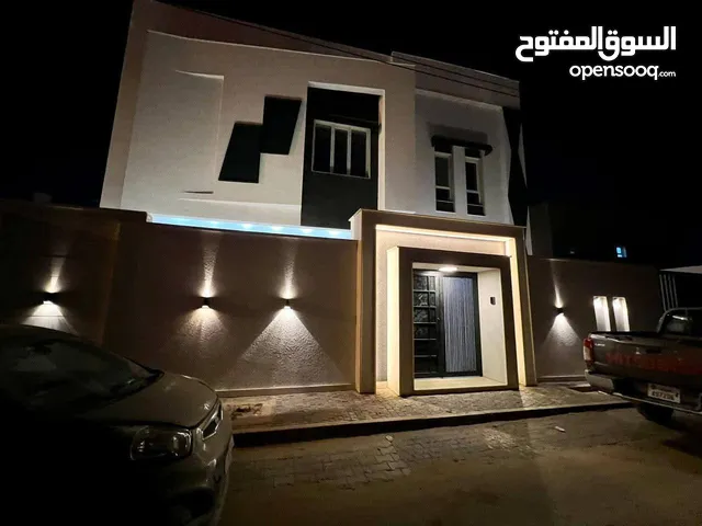 ڤيلا فخمه في موقع ممتاز