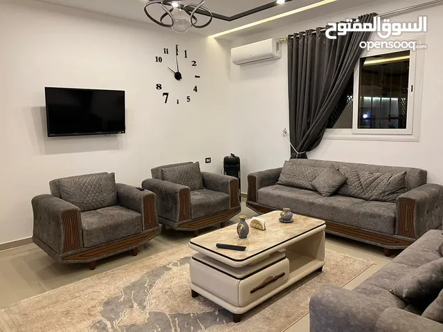 140 m2 4 Bedrooms Apartments for Rent in Tripoli Zawiyat Al Dahmani