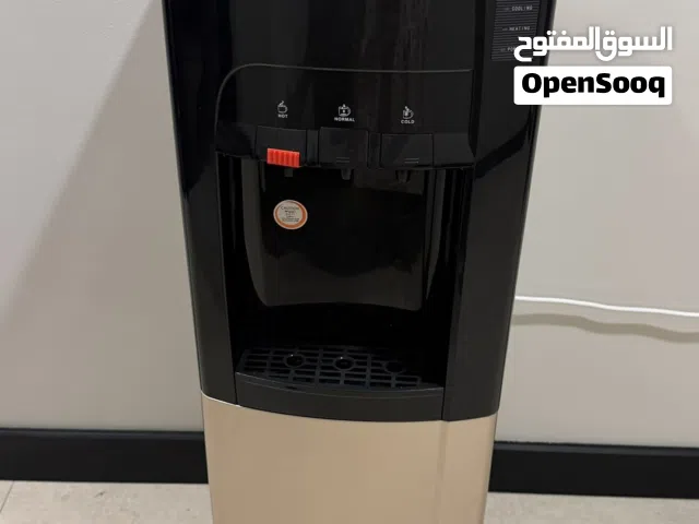 براد ماء شبه جديد
