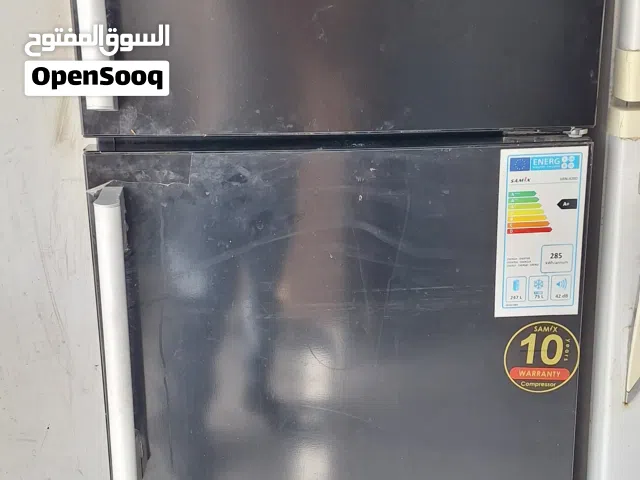 ثلاجة 18قدم نوع سامكس لون اسود فل انفيرتر بحالة الوكالة