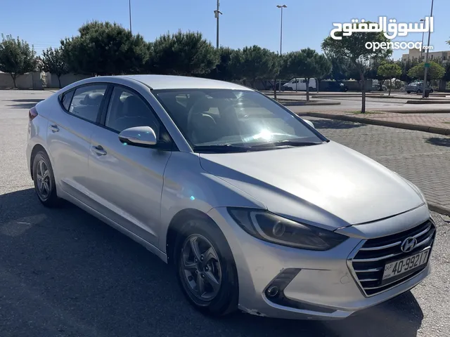 هيونداي اڤانتي AD 2017