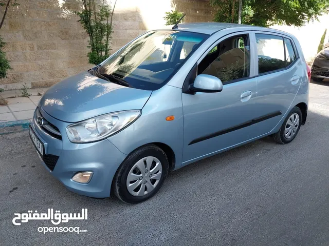 سيارة هونداي i10 موديل 2013 — بحالة ممتازة — للبيع من المالكة مباشرة