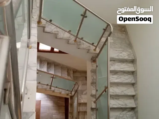 فـيـلا ســكـنـيــة  تــجــاريــة  لـلـبــيــع  في مـنـطـقــة  الـســـيـاحــيــة