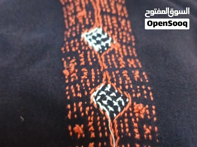 أثواب فلاحي مقصب وتطريز يدوي