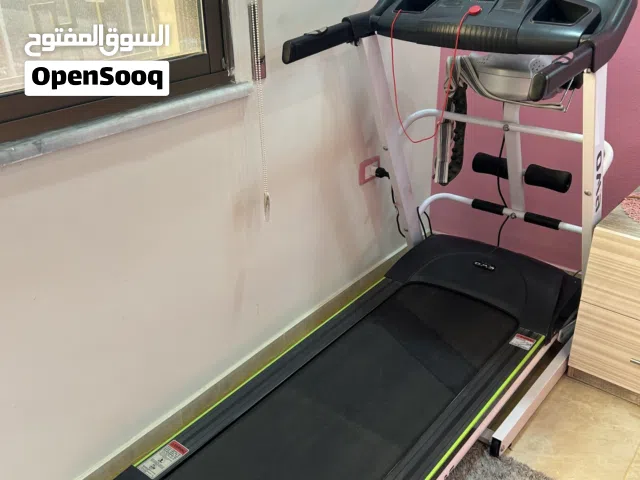جهاز مشي  ((1340 OMA)) شبه جديد مع جهاز تكسير الدهون ( رجاج )