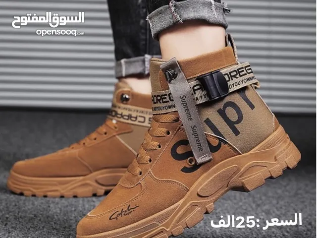 حذاء بوت للبيع