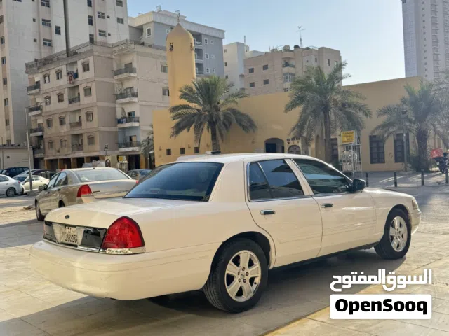 للبيع فورد فكتوريا 2012