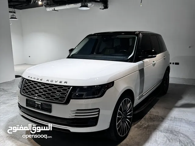 SUV Land Rover in Muscat